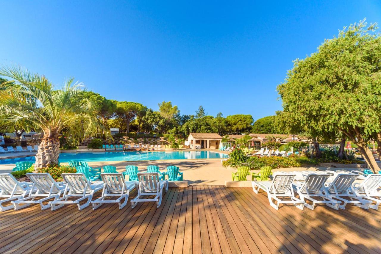 Luxe Chalet Voor 5 Personen Op Camping Lei Suves - Joycasa Hotel Roquebrune-sur Argens Luaran gambar